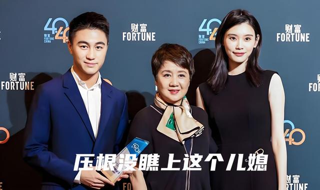 特雷·杨4900万选项在即 奇才面临合同考验