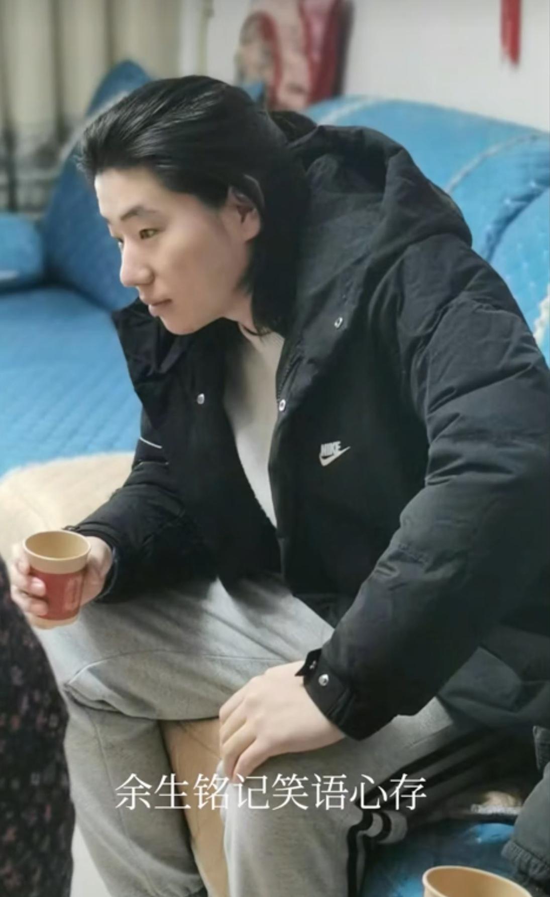 老詹争夺战继续！掘金加入马刺退出 高管：去丹佛搭档那人就对了