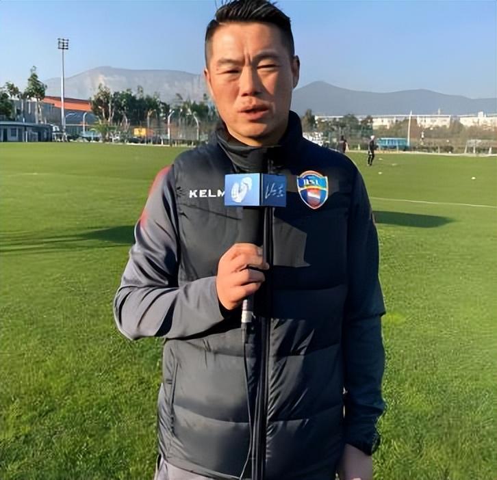马德兴:自媒体兴起让小球员拥有巨大关注度,也侵蚀了专注度